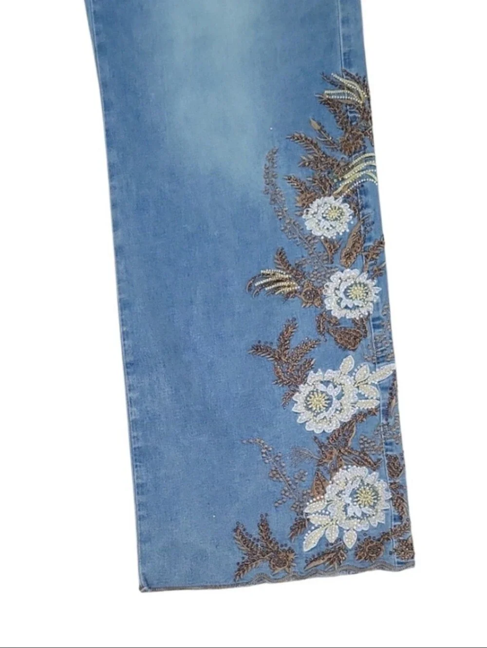 A.Z.I. Embroidered Light Blue Wide-Leg Lightweight Jeans Size 10